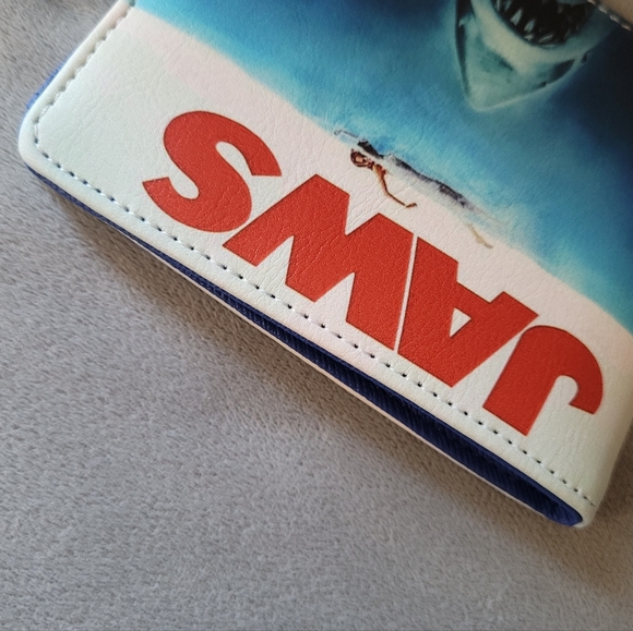 Jaws Wallet - Picture 5 of 16